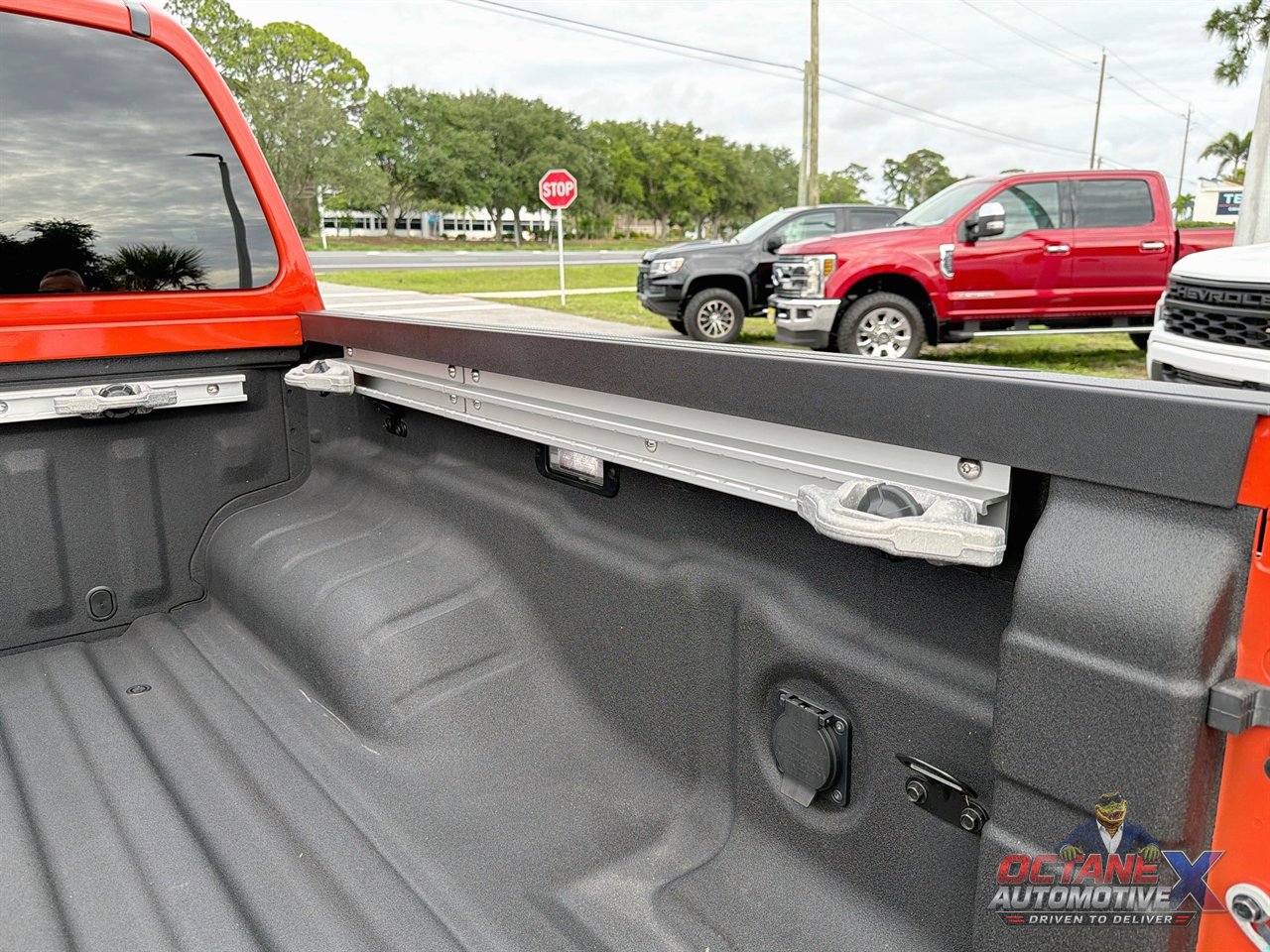 Used 2025 Nissan Frontier PRO-4X w/ Pro Convenience Package AWD/4WD image 34