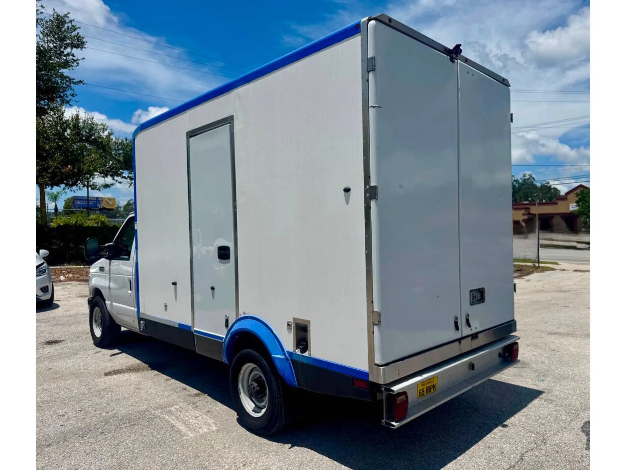 Used 2023 Ford E-350 and Econoline 350 Super Duty w/ Power Windows & Locks Group RWD image 12