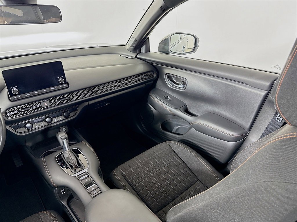 Used 2024 Honda HR-V Sport image 23