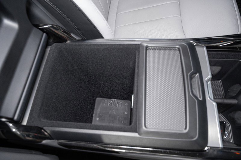 Used 2025 Land Rover Range Rover Sport Dynamic SE image 21