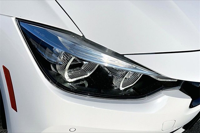 Used 2018 BMW 330e w/ Convenience Package image 31