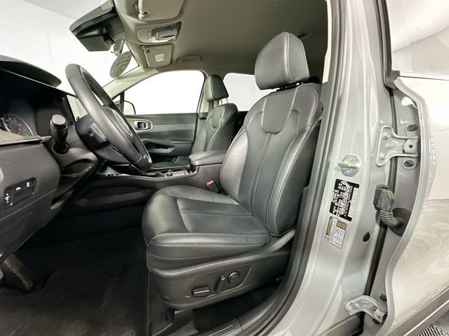 Used 2023 Kia Sorento S AWD/4WD image 19