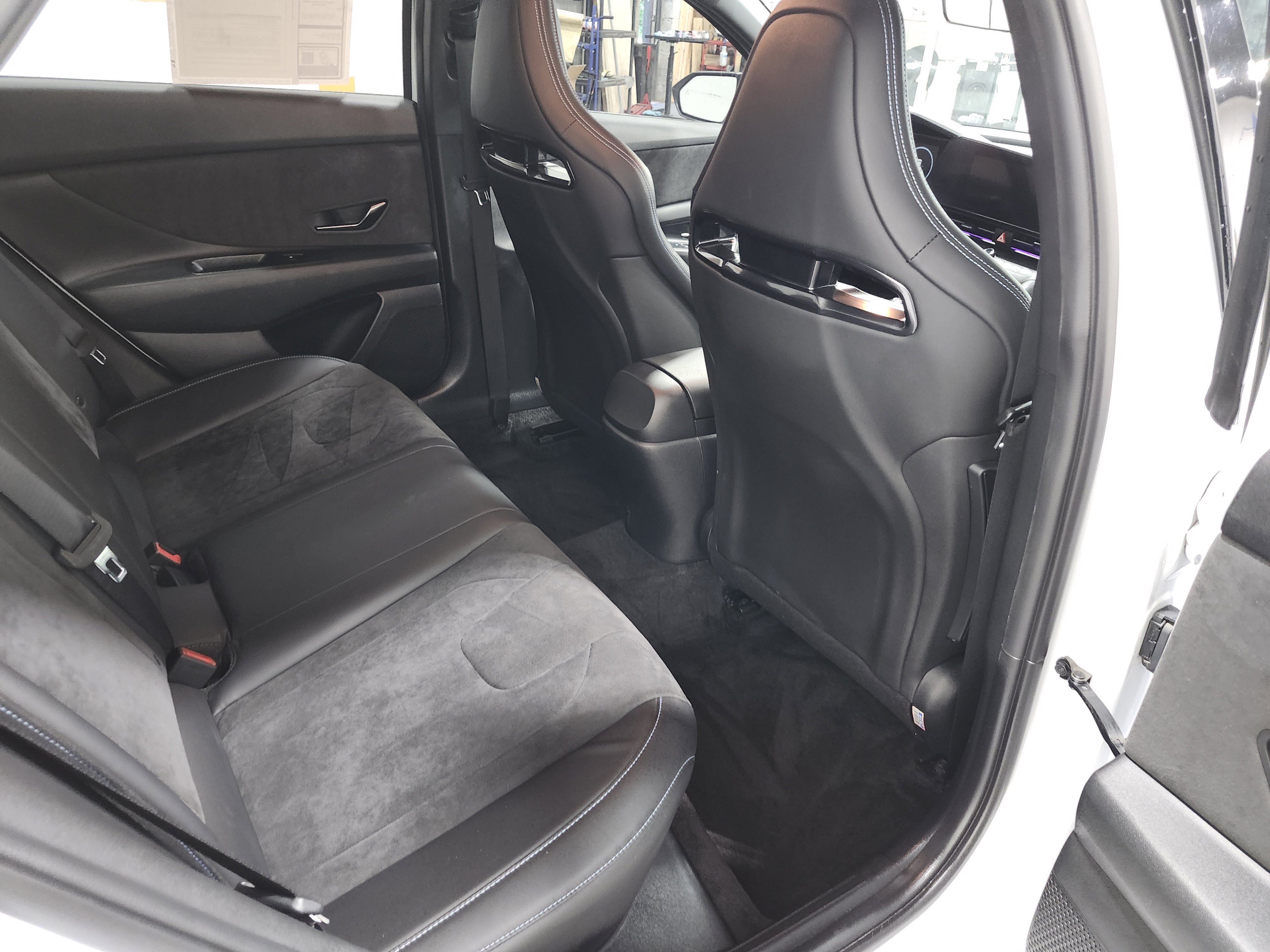 Used 2022 Hyundai Elantra N FWD image 23
