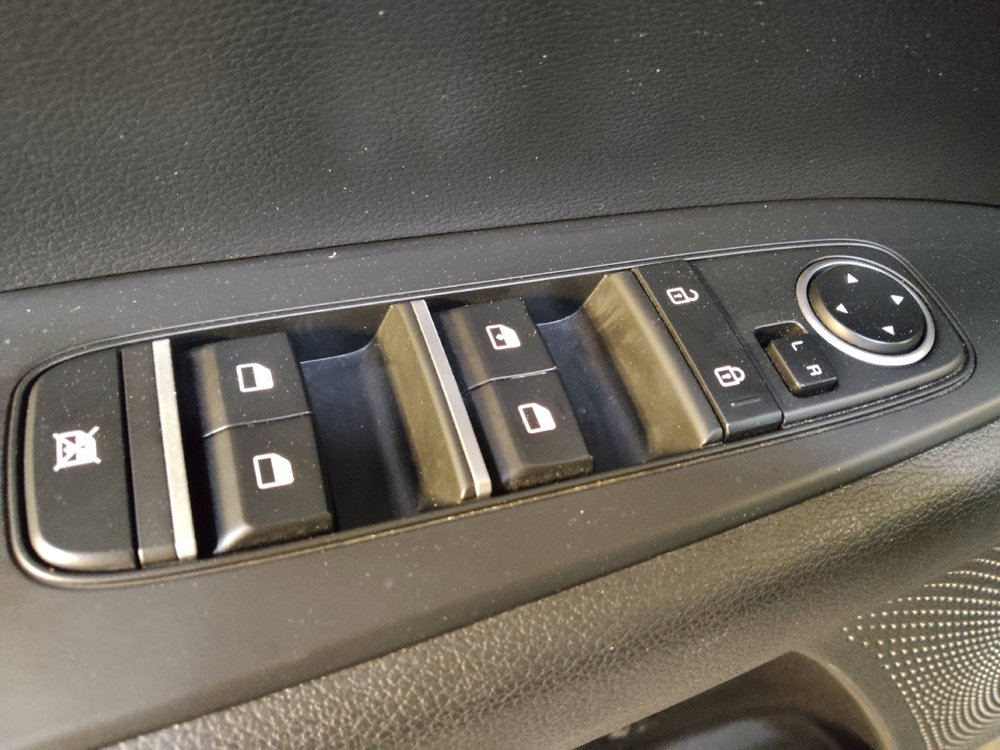 Used 2022 Kia Forte LXS w/ LXS Technology Package image 27