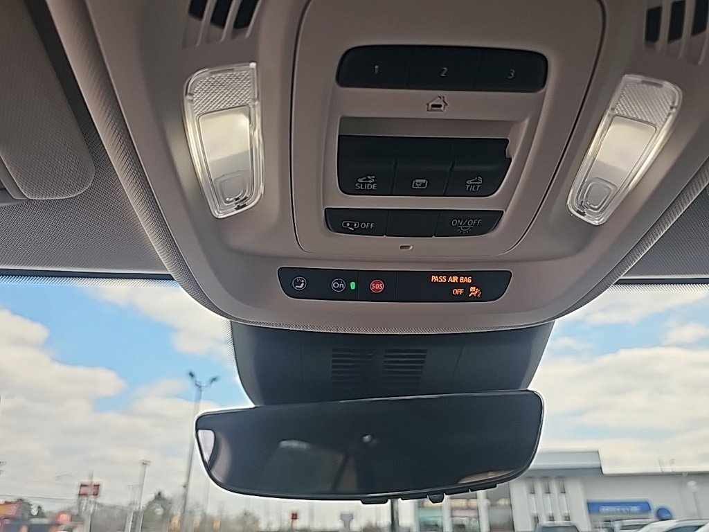 New 2025 Buick Envision Avenir image 27