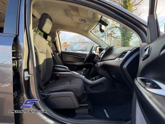 Used 2017 Dodge Journey SXT w/ Security Group image 12