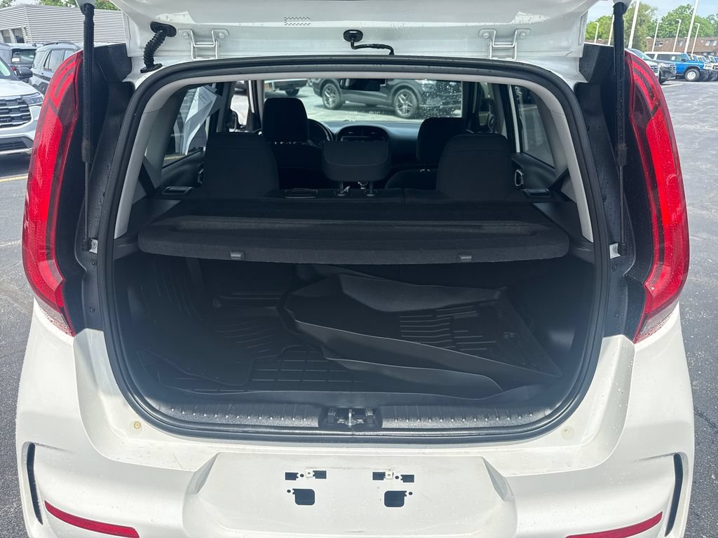 Used 2020 Kia Soul GT-Line w/ GT 2.0L Power Sunroof Package FWD image 14