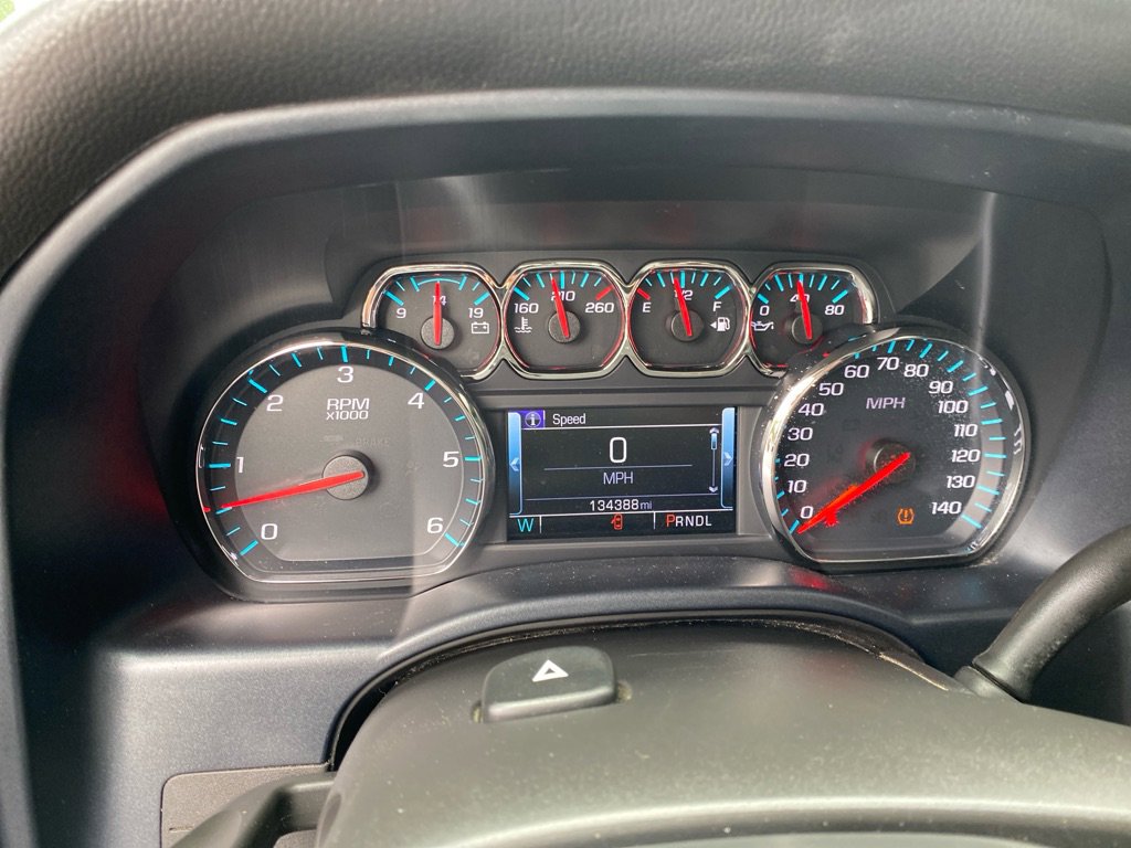 Used 2018 Chevrolet Silverado 1500 LT w/ All Star Edition image 13