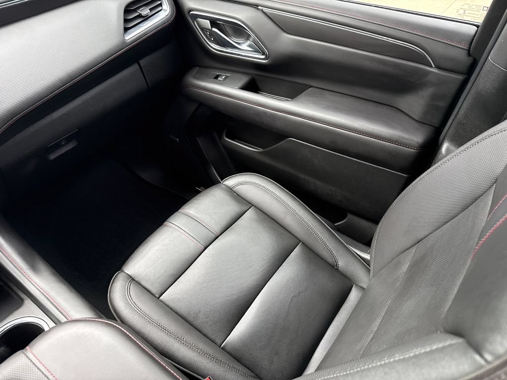 Used 2023 Chevrolet Tahoe RST AWD/4WD image 16