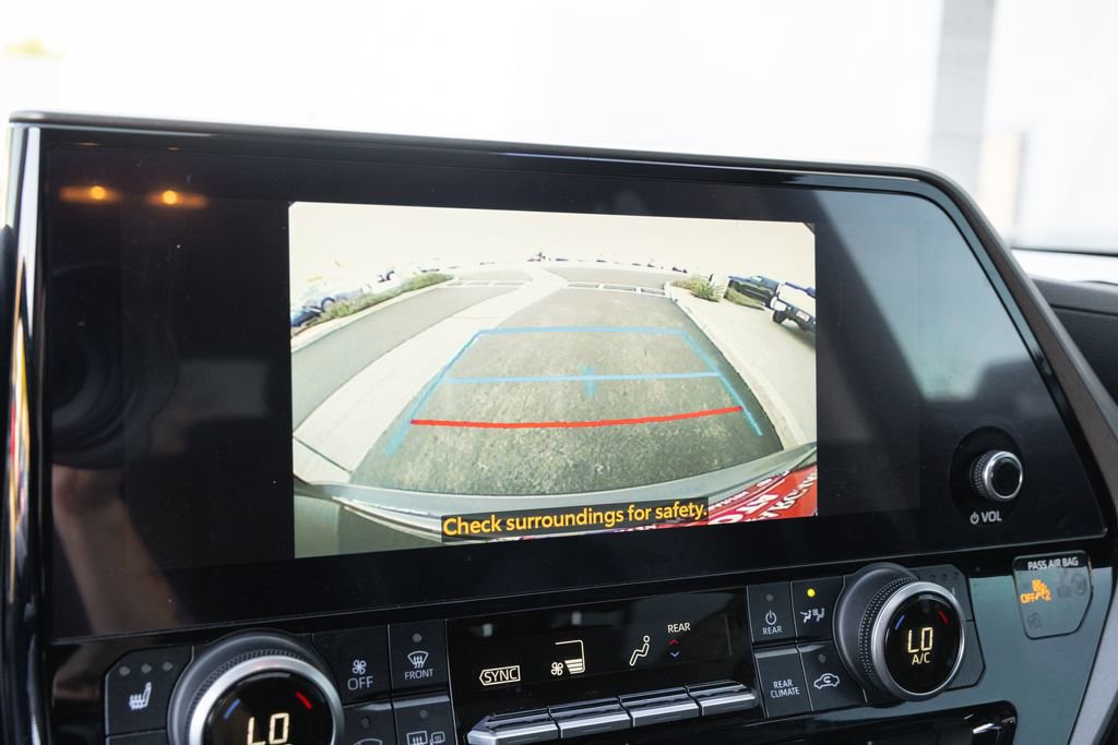 Certified 2024 Toyota Highlander XLE image 17