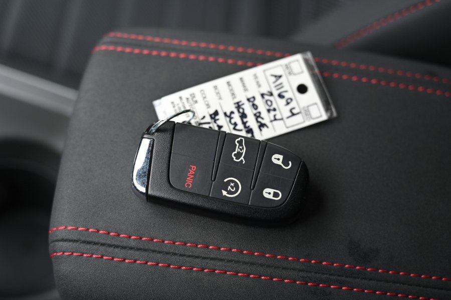 Used 2024 Dodge Hornet R/T w/ R/T Blacktop Package image 30