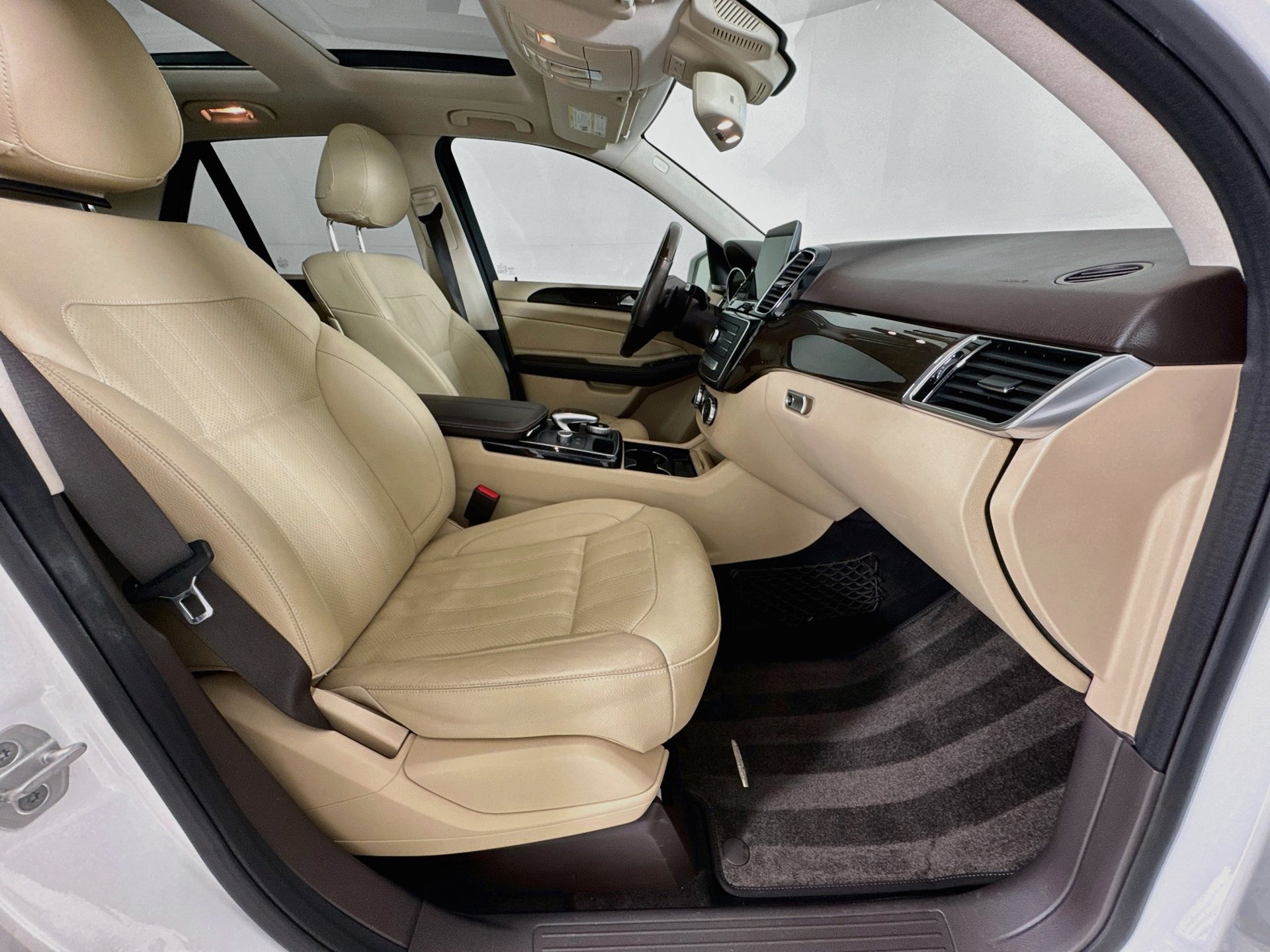 Used 2017 Mercedes-Benz GLE 350 image 31