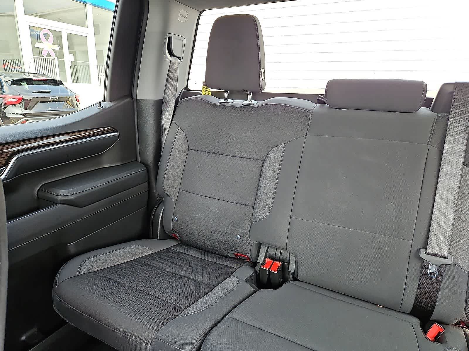 Used 2024 Chevrolet Silverado 1500 RST w/ Z71 Off-Road Package AWD/4WD image 13