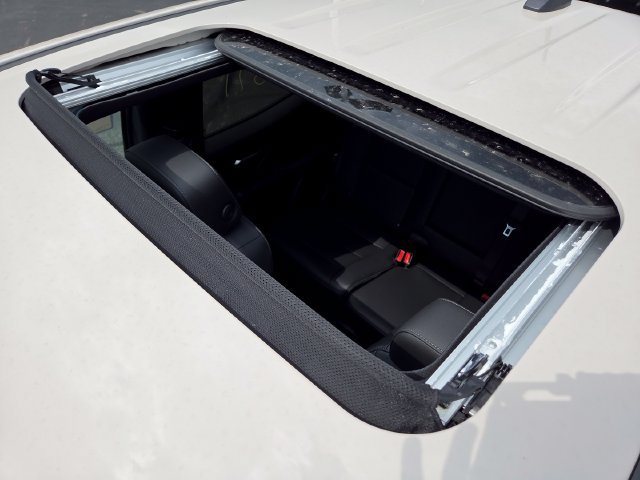 New 2026 GMC Canyon Elevation w/ Convenience Package AWD/4WD image 3