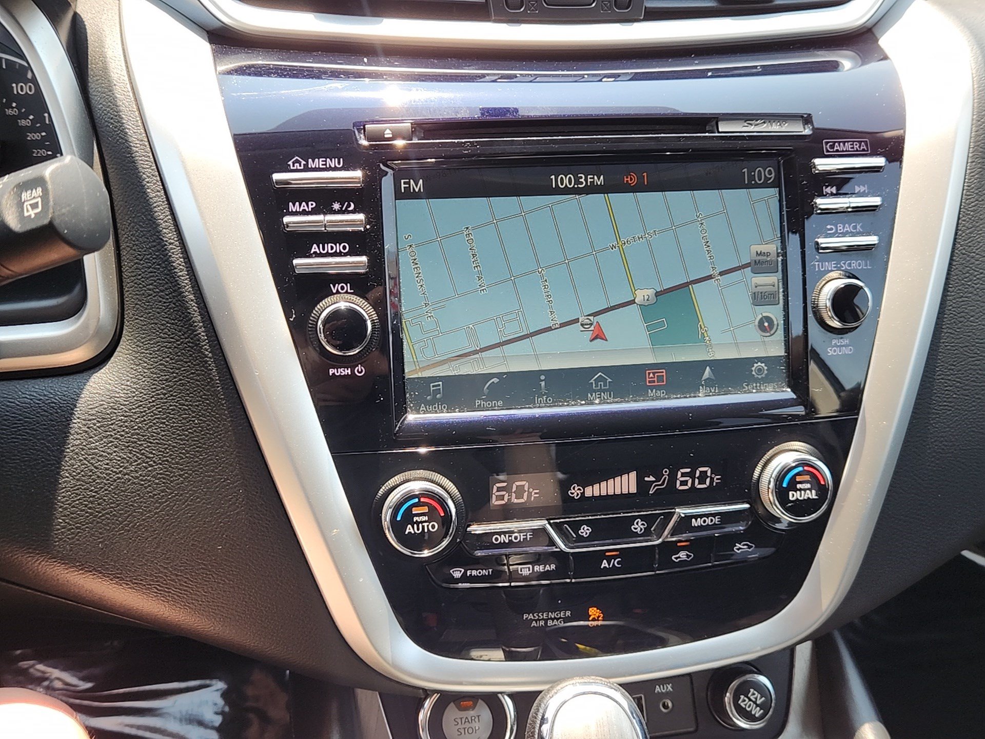Used 2018 Nissan Murano SV AWD/4WD image 13