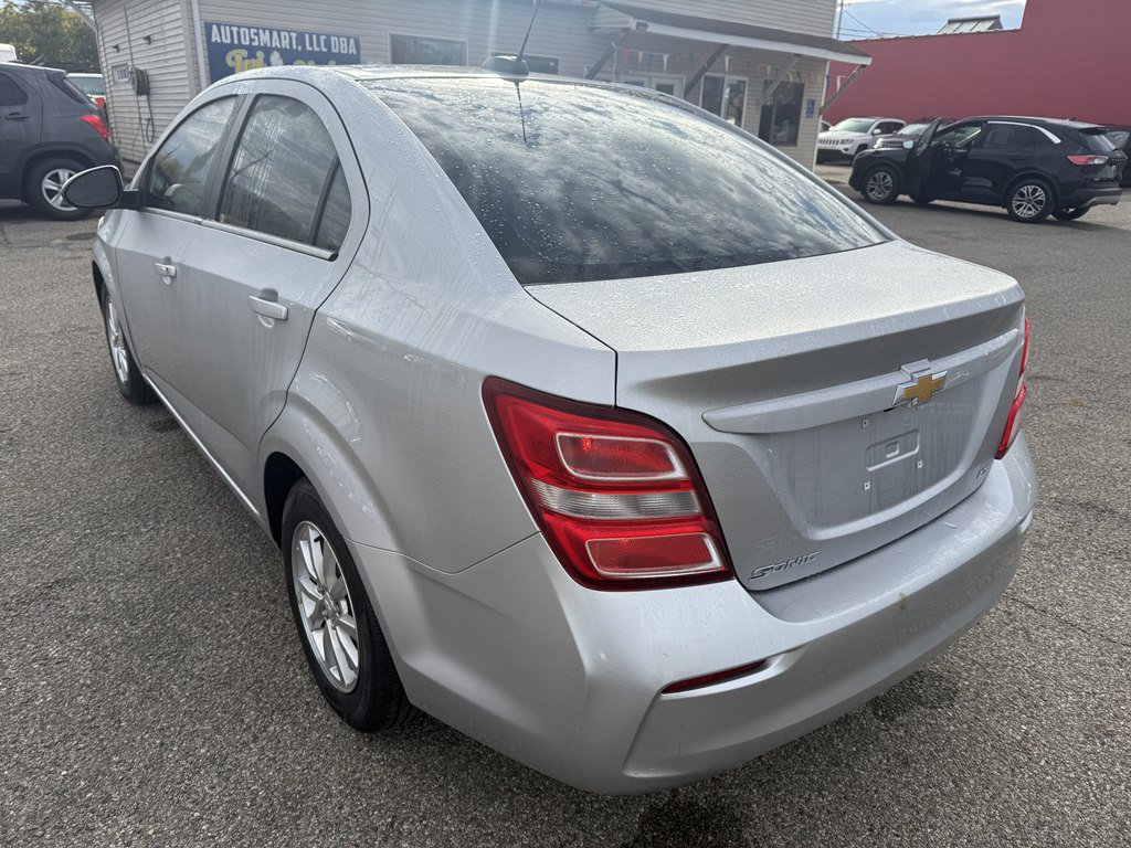 Used 2020 Chevrolet Sonic LT image 4