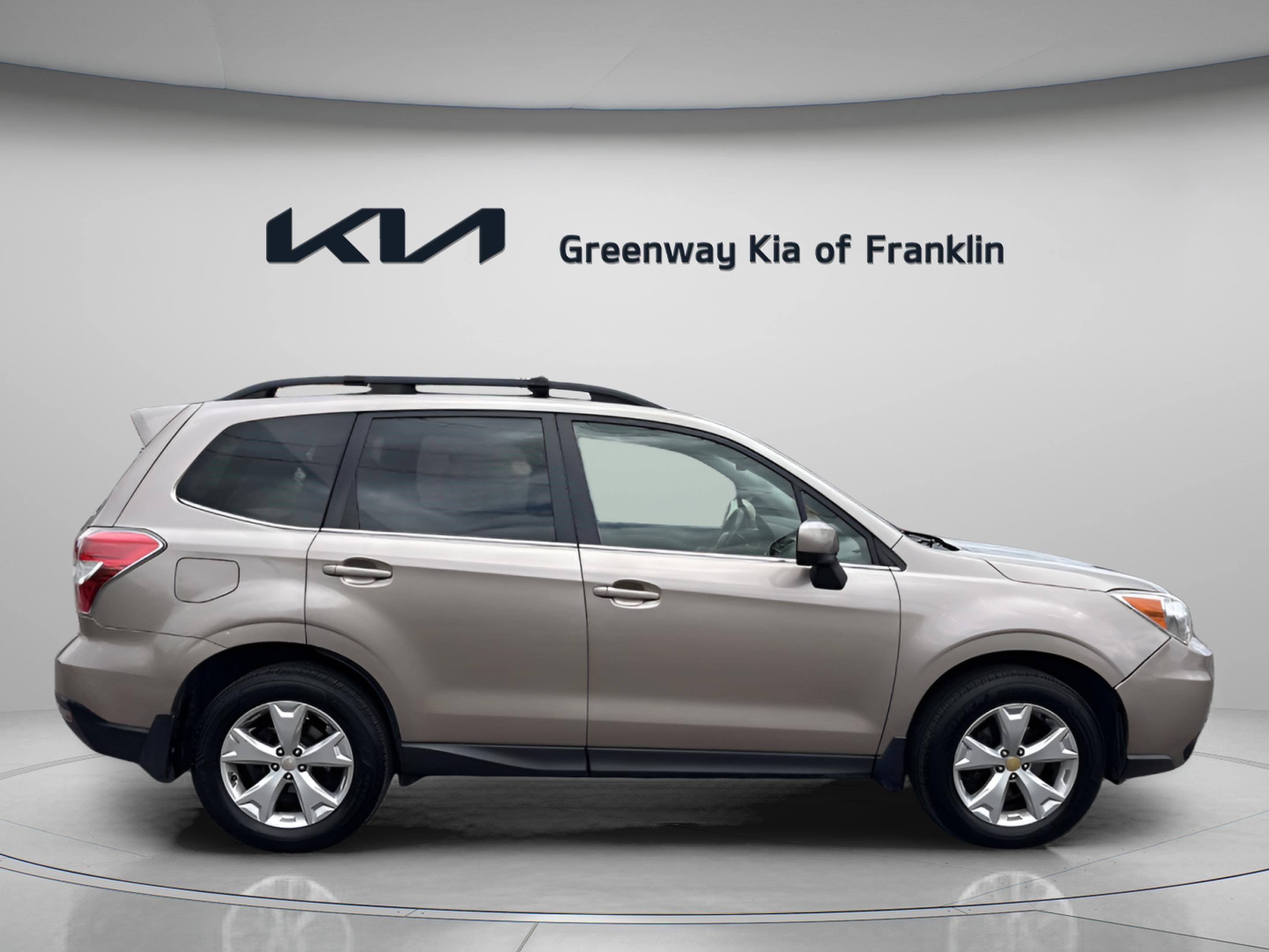 Used 2015 Subaru Forester 2.5i Limited AWD/4WD image 8