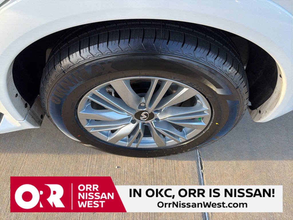 Used 2024 INFINITI QX80 Luxe image 9