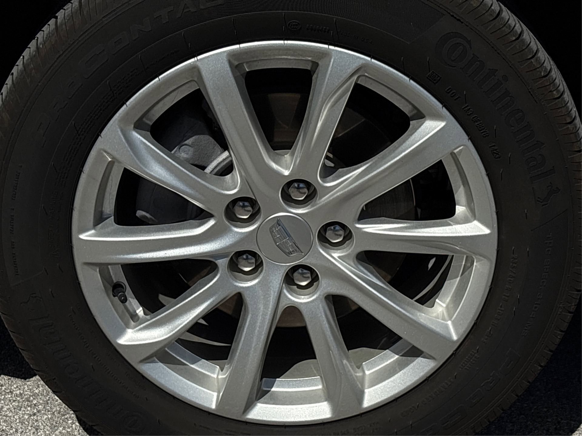 Certified 2023 Cadillac XT4 Luxury w/ Driver Awareness Package image 15