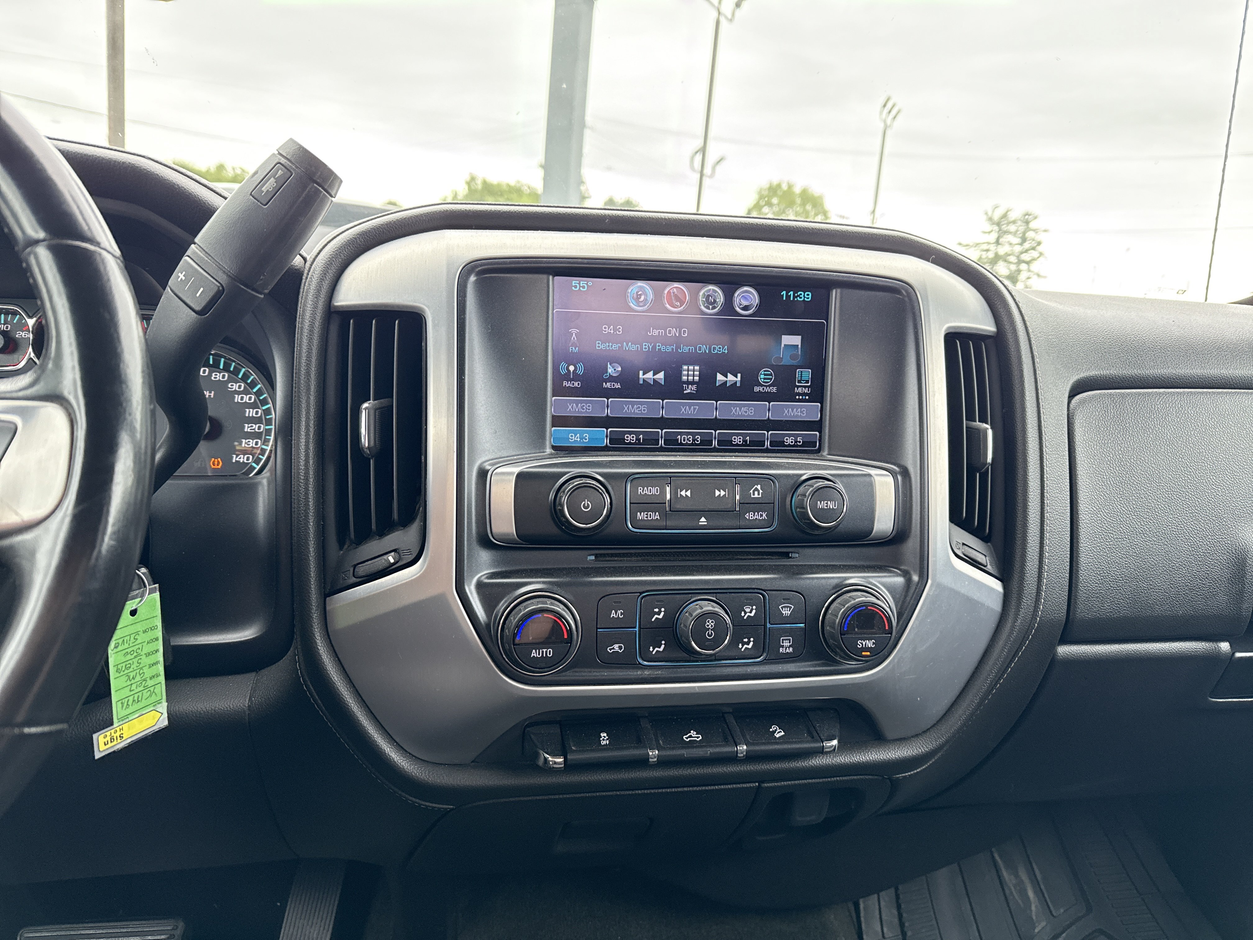 Used 2017 GMC Sierra 1500 SLE w/ SLE Value Package AWD/4WD image 23