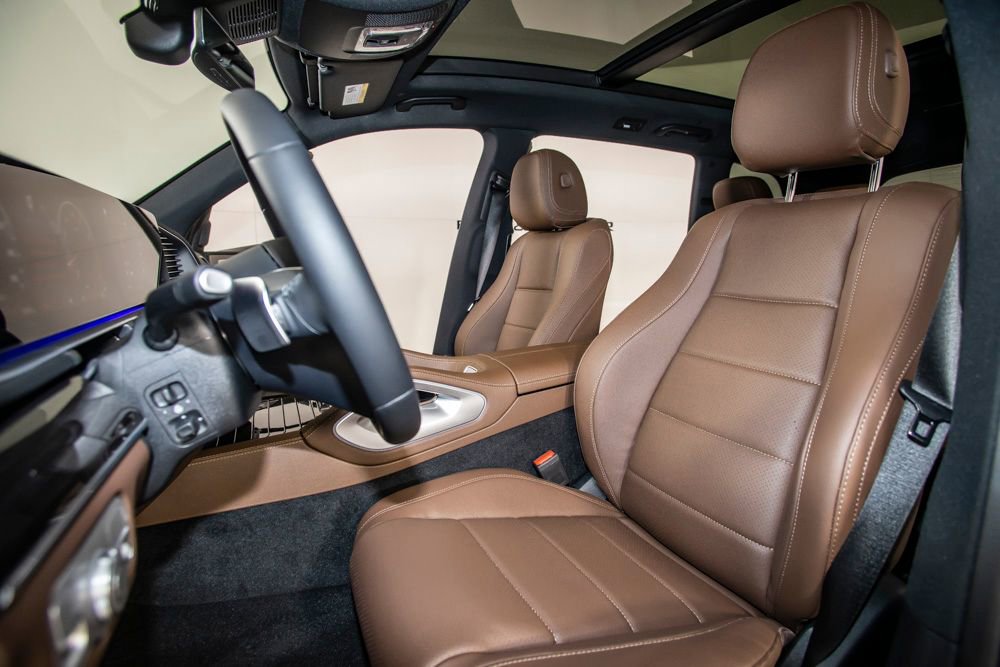 Used 2025 Mercedes-Benz GLS 450 4MATIC image 47