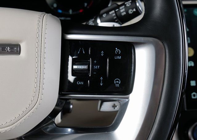 Used 2023 Land Rover Range Rover SE image 24