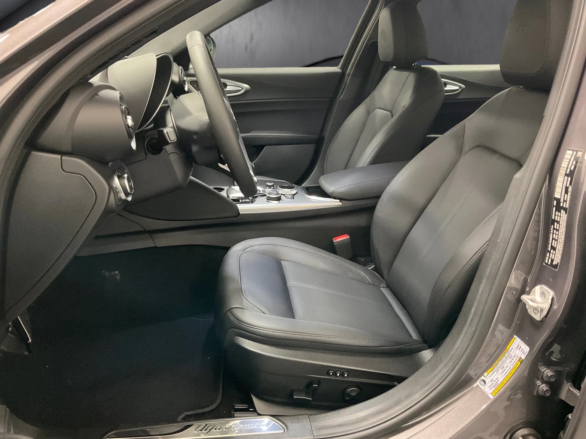 New 2026 Alfa Romeo Giulia AWD w/ Driving Assist Package image 7