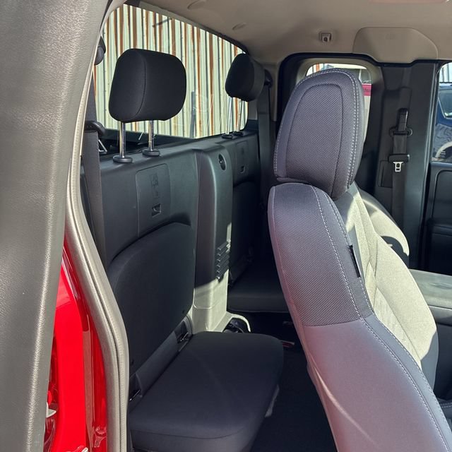Used 2023 Nissan Frontier SV w/ Tow Package AWD/4WD image 15