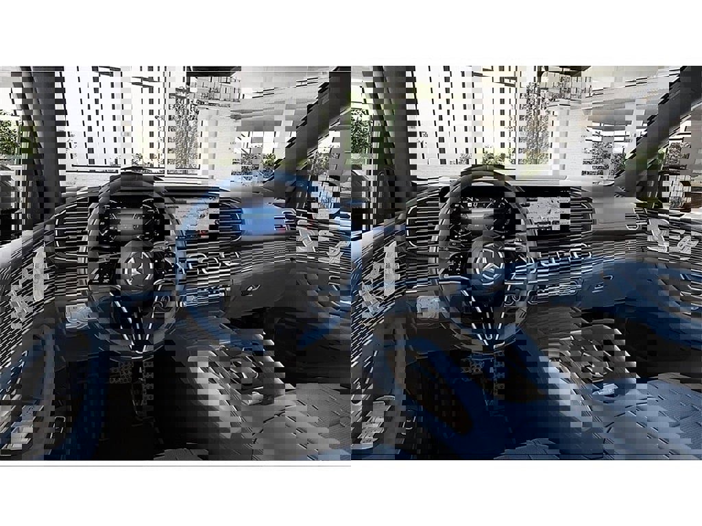 New 2026 Mercedes-Benz GLS 580 4MATIC image 3