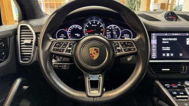 Used 2021 Porsche Cayenne Turbo image 8