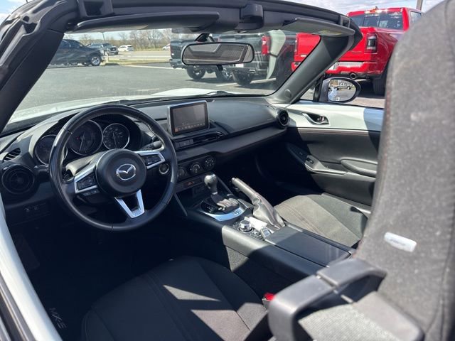Used 2016 MAZDA MX-5 Miata Club image 27