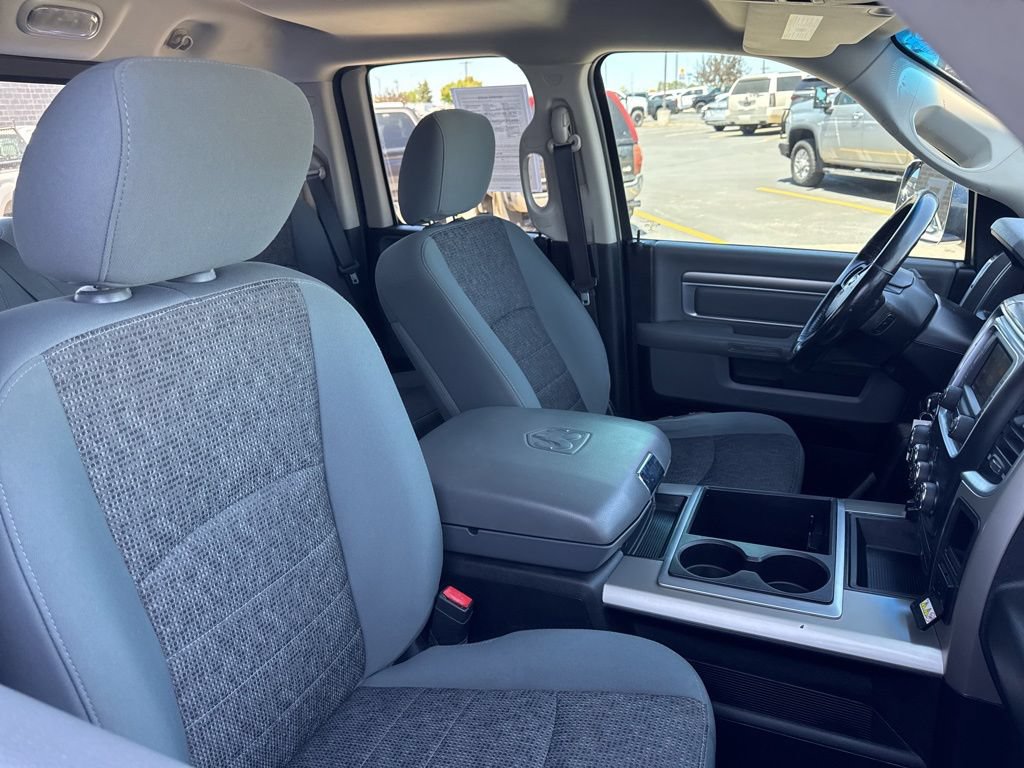 Used 2015 RAM 1500 Classic SLT w/ Luxury Group AWD/4WD image 29