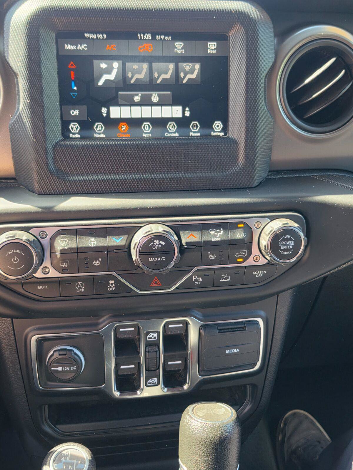 Used 2022 Jeep Wrangler Unlimited Sport AWD/4WD image 8