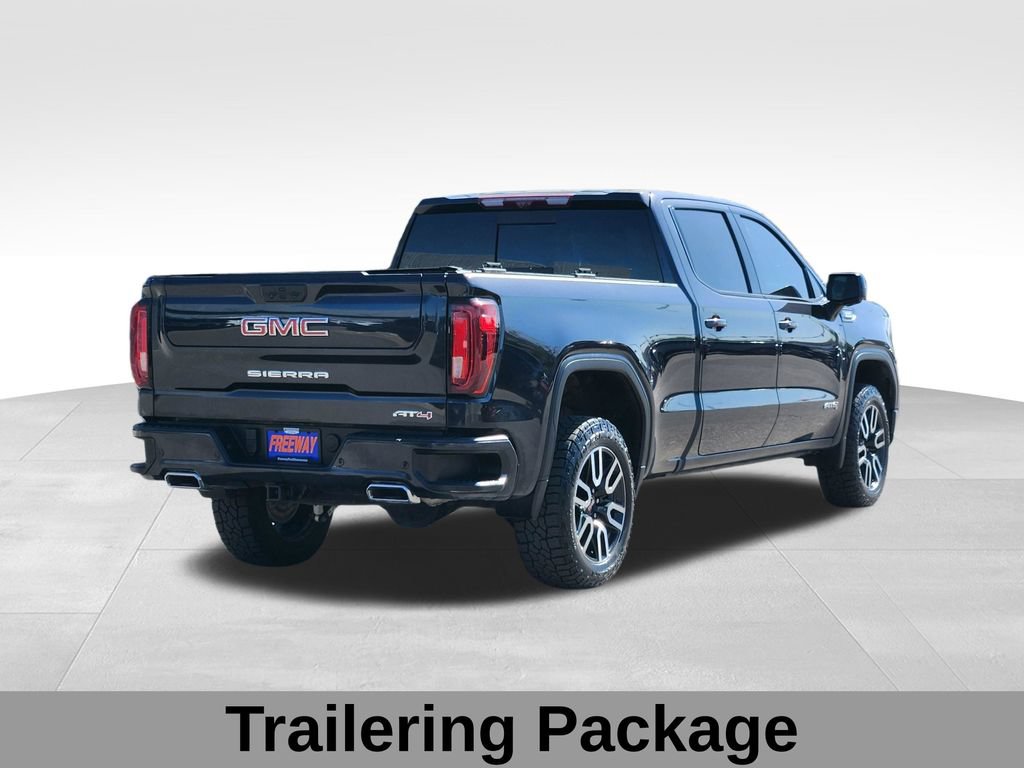 Used 2022 GMC Sierra 1500 AT4 w/ Technology Package AWD/4WD image 4
