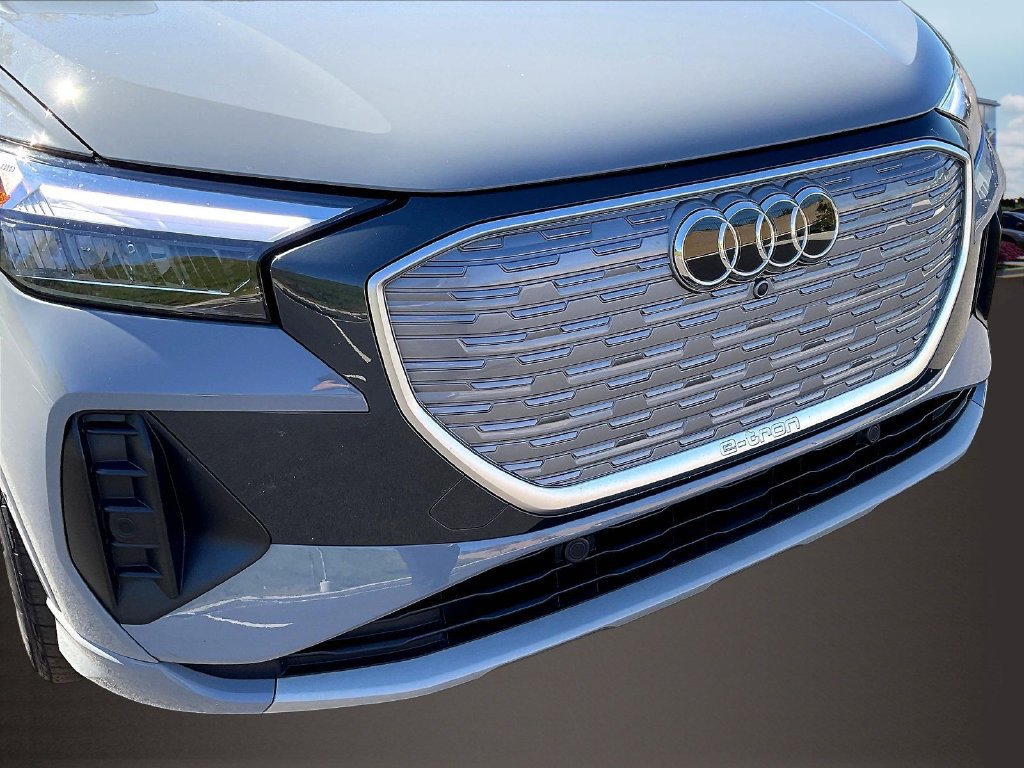 Used 2023 Audi Q4 e-tron Premium Plus RWD image 33
