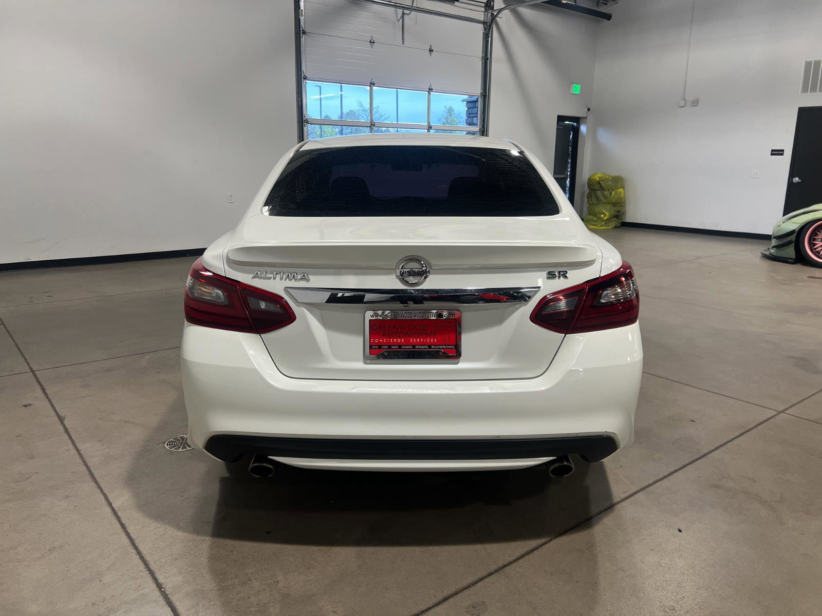 Used 2017 Nissan Altima 2.5 SR w/ LED Appearance Package image 4