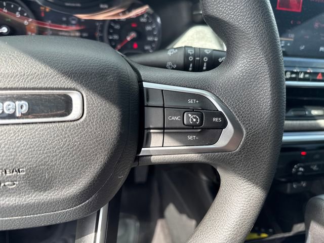 Used 2024 Jeep Compass Sport image 16