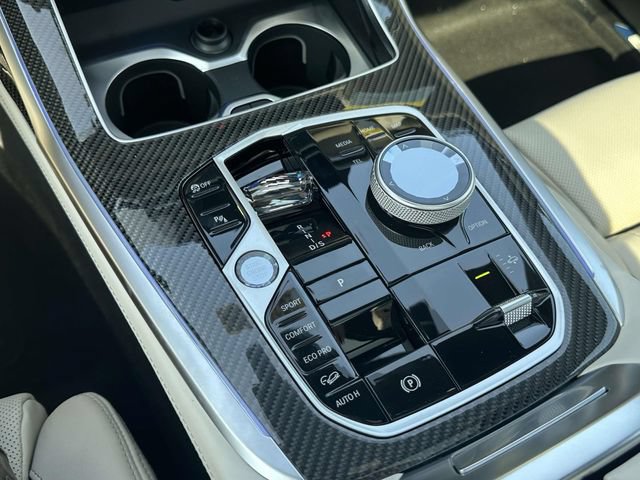 New 2027 BMW X7 M60i AWD/4WD image 17