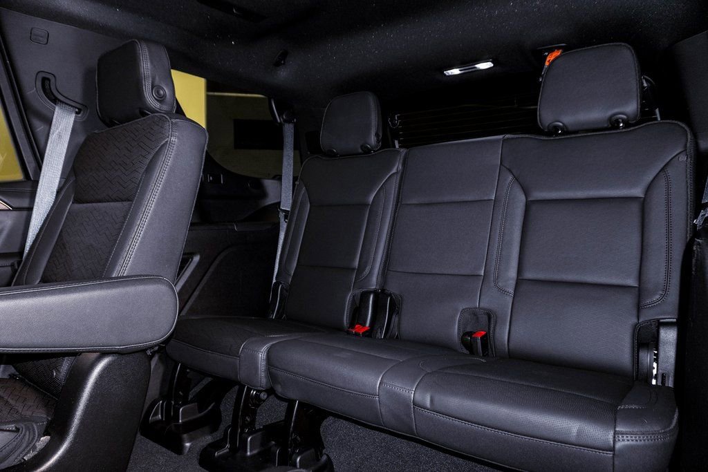 Used 2023 Chevrolet Tahoe High Country w/ Advanced Technology Package image 18