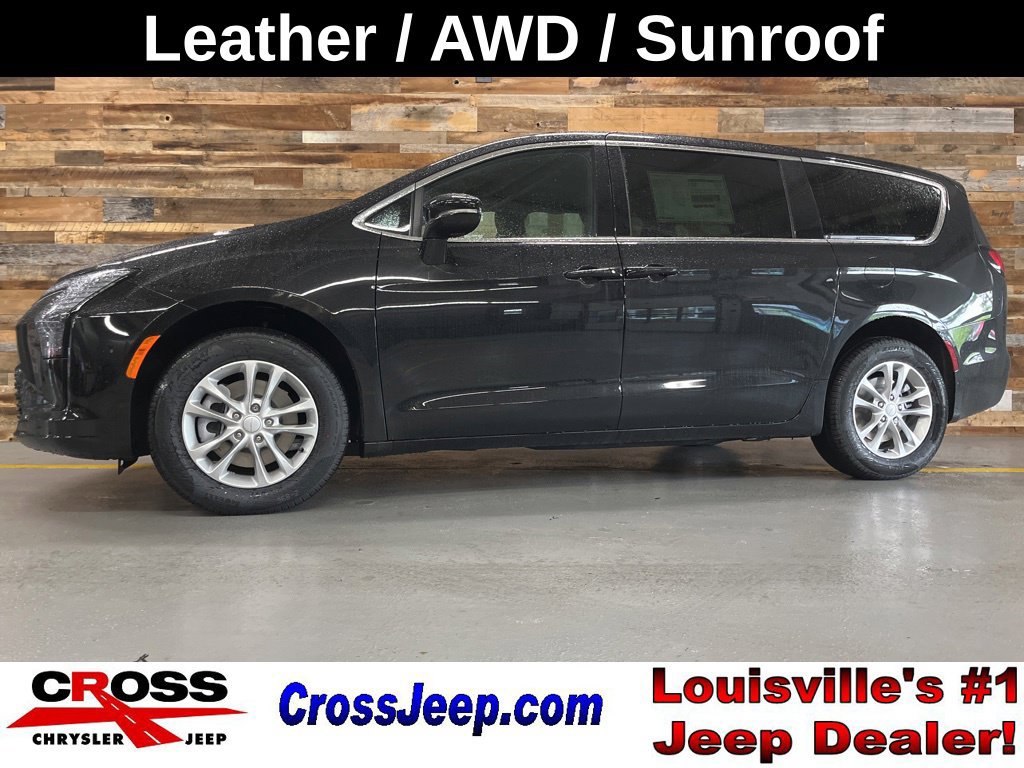 New 2027 Chrysler Pacifica Select AWD/4WD image 1