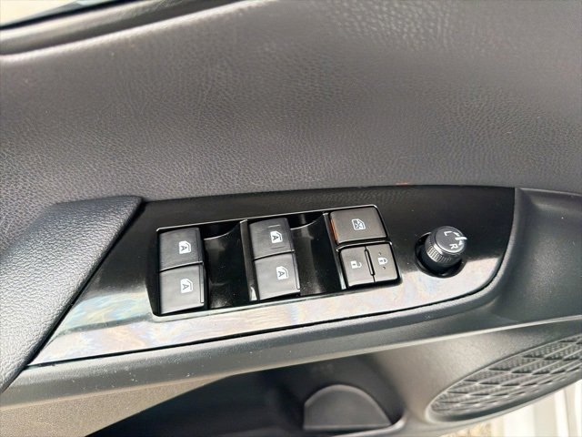 Used 2018 Toyota Prius Prime Premium image 15