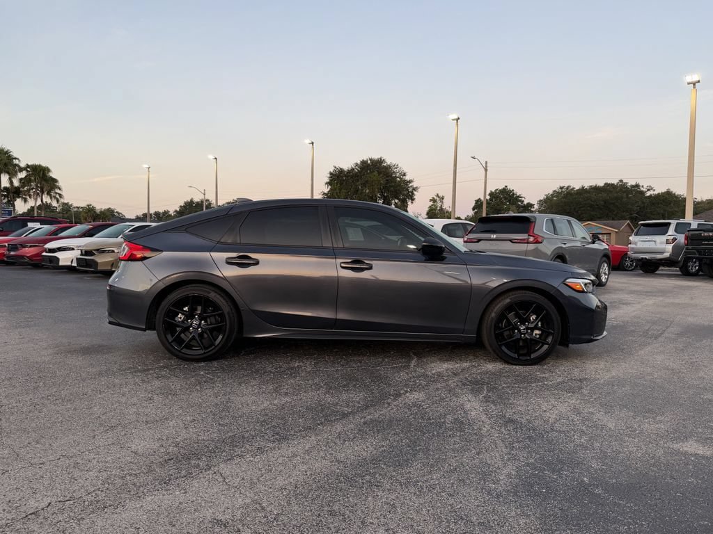 Used 2025 Honda Civic Sport image 3