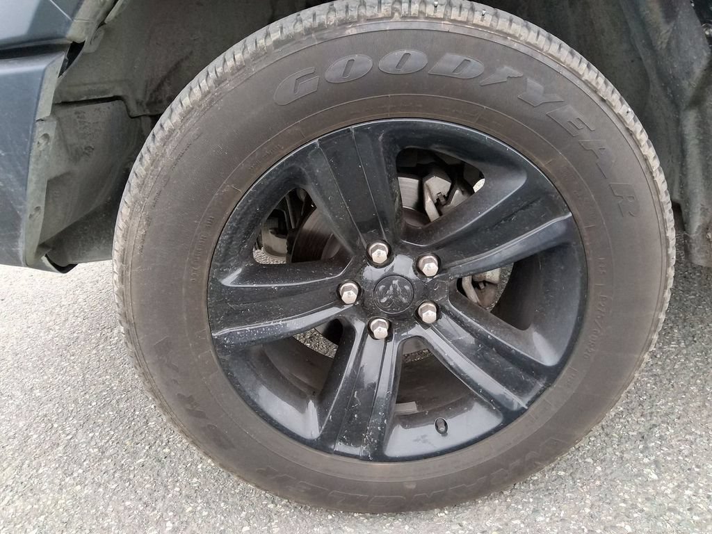 Certified 2024 RAM 1500 Warlock AWD/4WD image 10