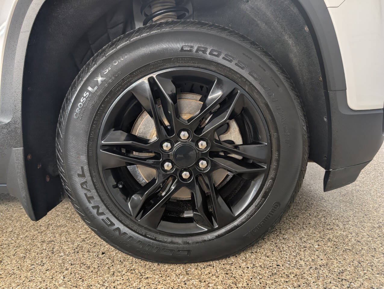 Used 2020 GMC Acadia AT4 w/ GMC Pro Grade Package AWD/4WD image 7