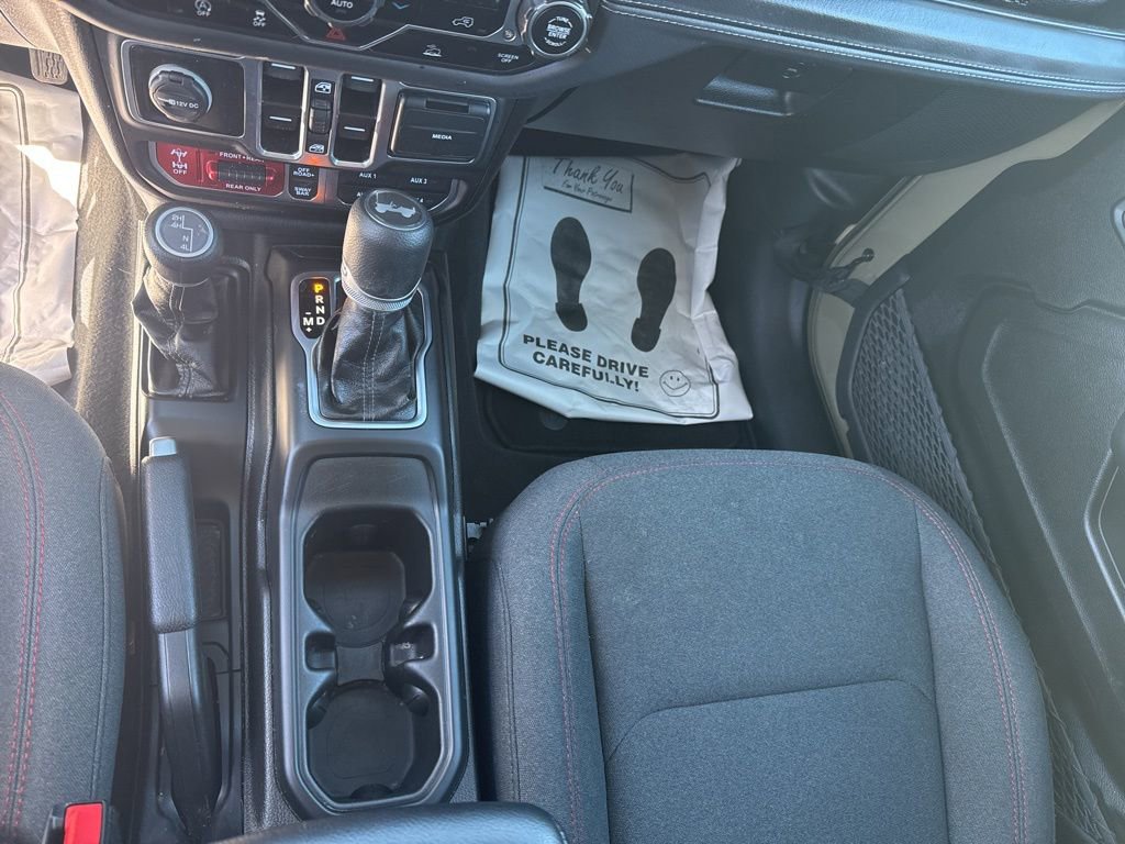 Used 2025 Jeep Wrangler Unlimited Rubicon image 23