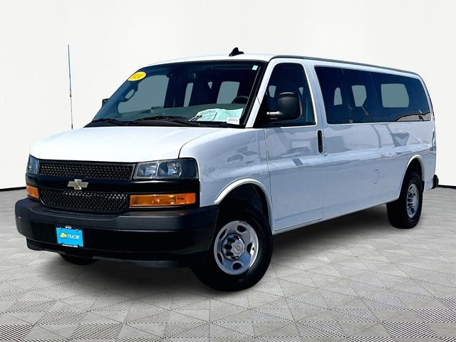 Used 2024 Chevrolet Express 3500 LS RWD image 3