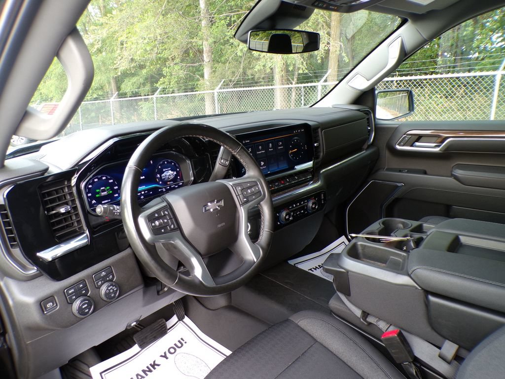 Used 2023 Chevrolet Silverado 1500 RST AWD/4WD image 11