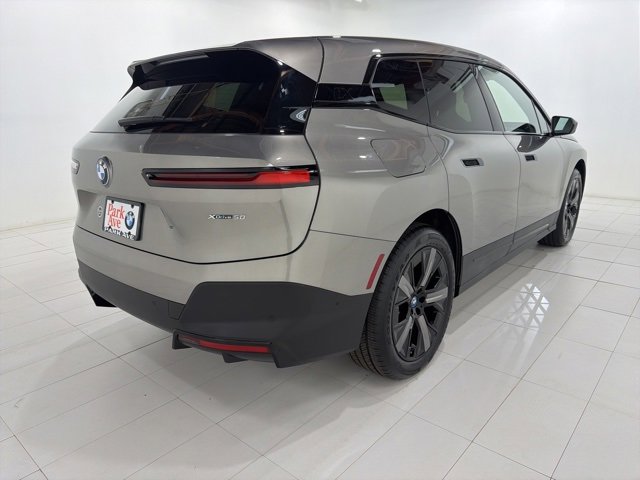Used 2025 BMW iX xDrive50 w/ Premium Package image 5