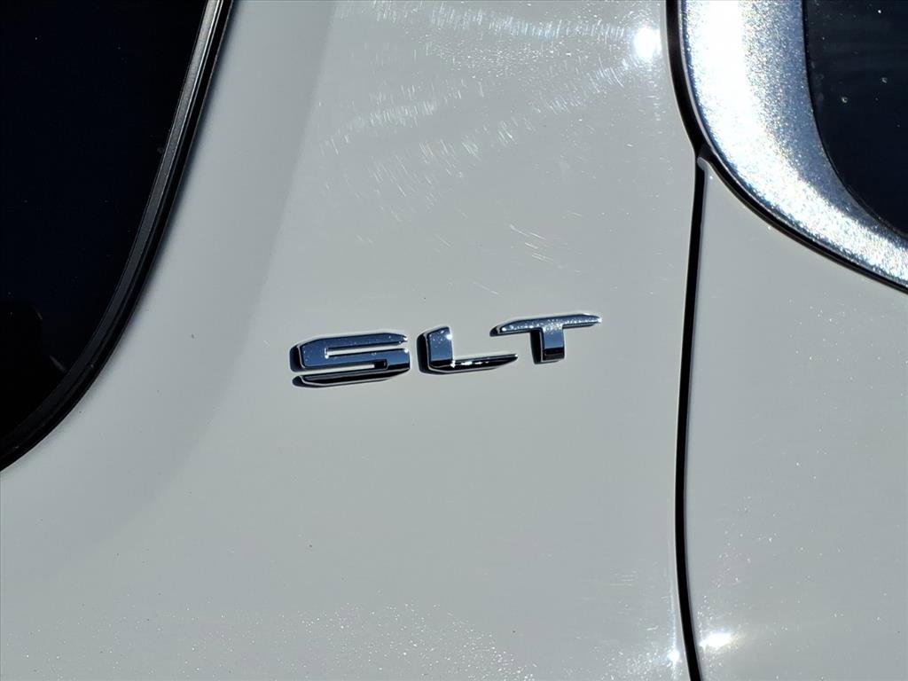 Used 2023 GMC Acadia SLT image 6