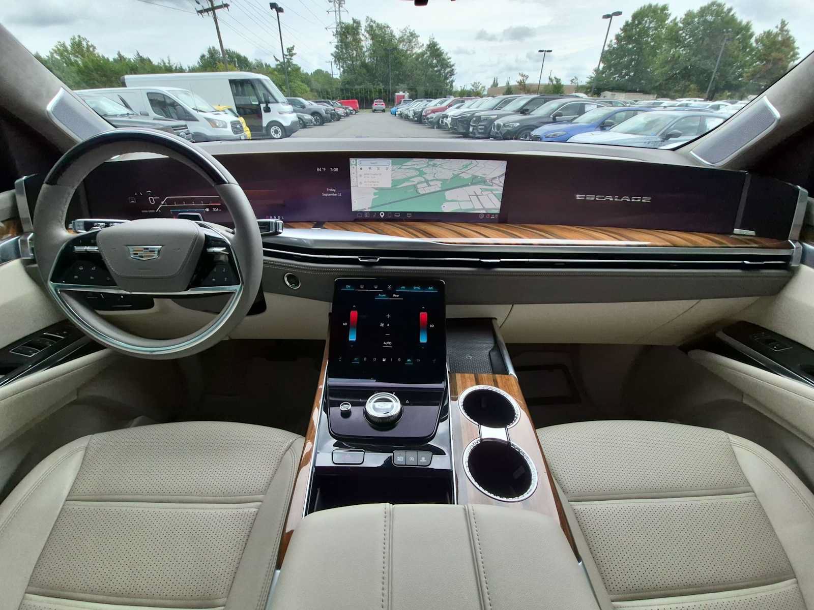 Used 2025 Cadillac Escalade Sport Platinum w/ LPO, ONYX Package AWD/4WD image 15